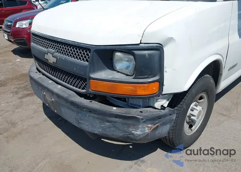 2003 Chevrolet Express from USA, damaged, VIN 1GCHG35UX31227268